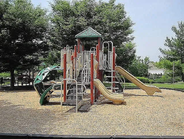 166 Jamestown Rd — Photo 20
