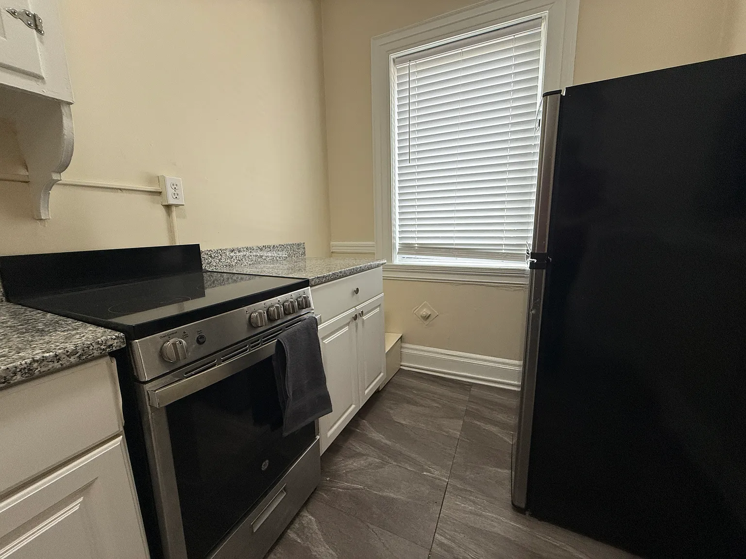 1 bed, 460 sqft, $2,799 — Photo 3