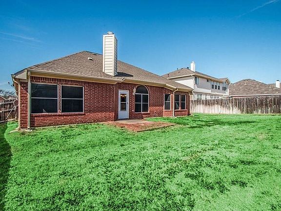 5th image of 7628 Lawnsberry Dr