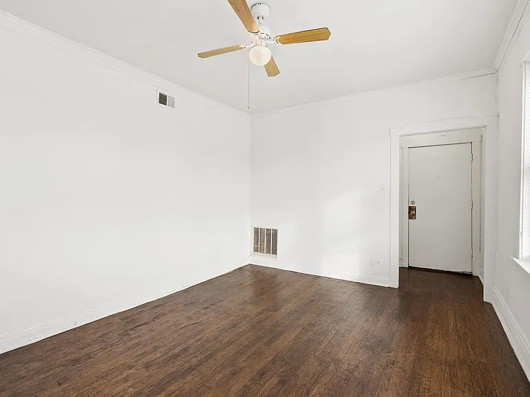 3748-3752 W Division St #3752-3W — Photo 3