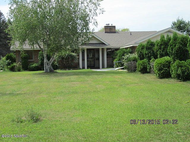 1st image of 410 Lake Blvd