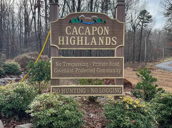 Katelyn Ln, Great Cacapon, WV 25422