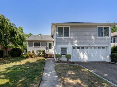 106 Hayes Street, Garden City, NY, 11530