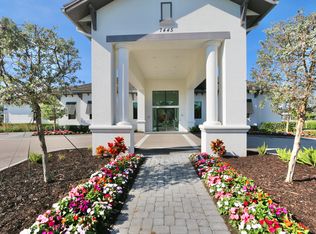 7352 Rockefeller Dr, Naples, FL 34119