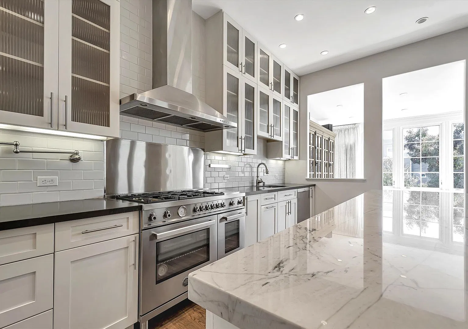 417-419 Capp St #417 - Image 3