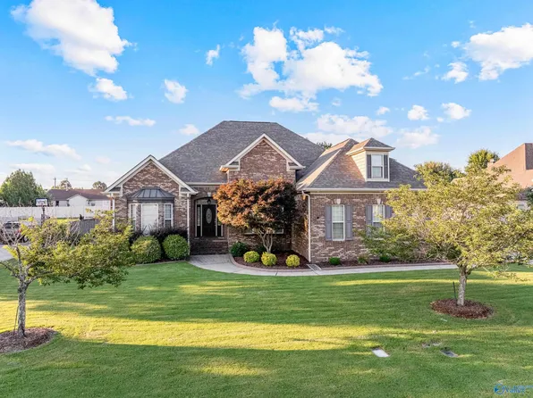 14872 Birchbark St, Athens, AL 35613