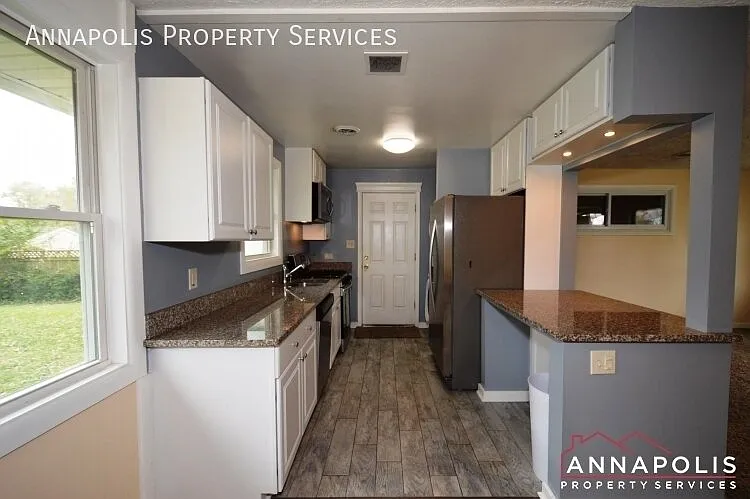 531 bruce ave — Photo 4