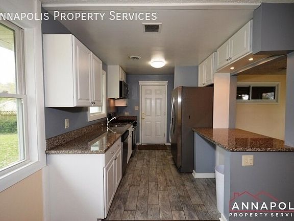 4th image of 531 Bruce Ave