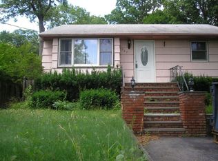 567 Rogers Dr, Landing, NJ