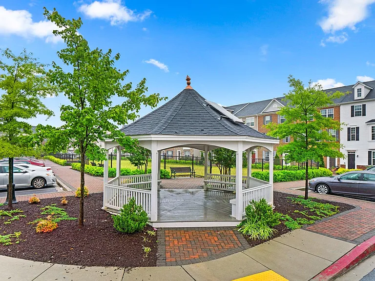 7732 Rearden Ct — Photo 38