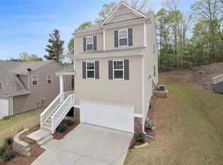 242 Foggy Creek Ln, Hiram, GA 30141