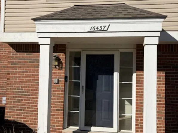 16437 Dominion Dr #241, Macomb, MI 48044