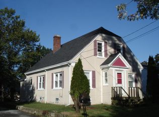 9 Newfield Ave, Warwick, RI 02888