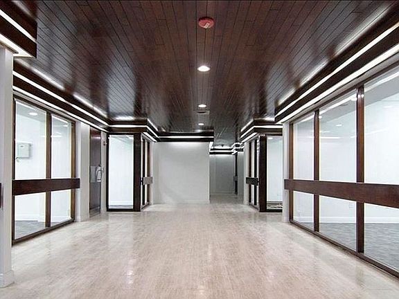 2nd image of 13499 Biscayne Blvd #Cu104
