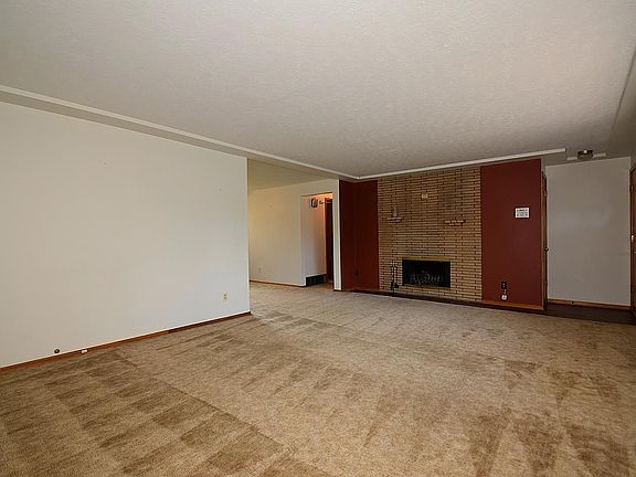 5th image of 11720 E 17th Ave