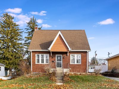 109 N Park St, Westmont, IL, 60559