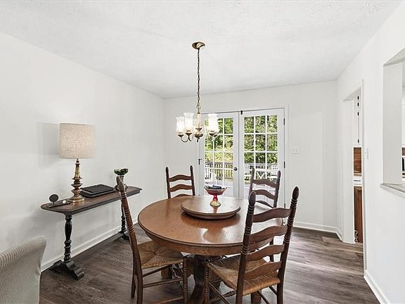 4th image of 2561 Ripple Way