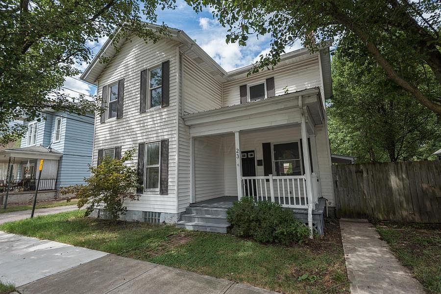 1st image of 23 E Lincoln Ave
