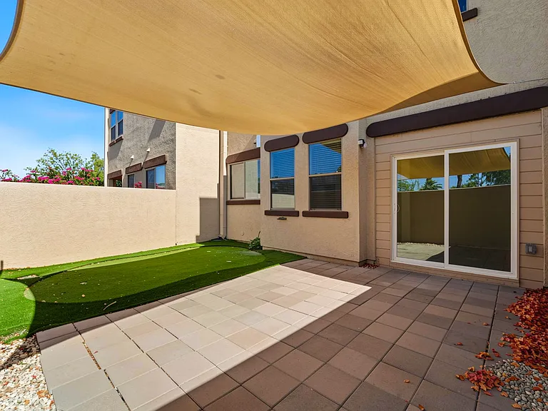 1886 E Don Carlos Ave #139 — Photo 31