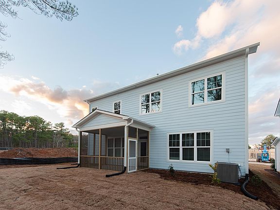 2nd image of 517 Kings Lake Way