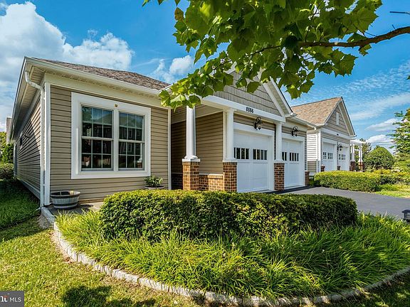 2nd image of 8886 Calla Lily Ct