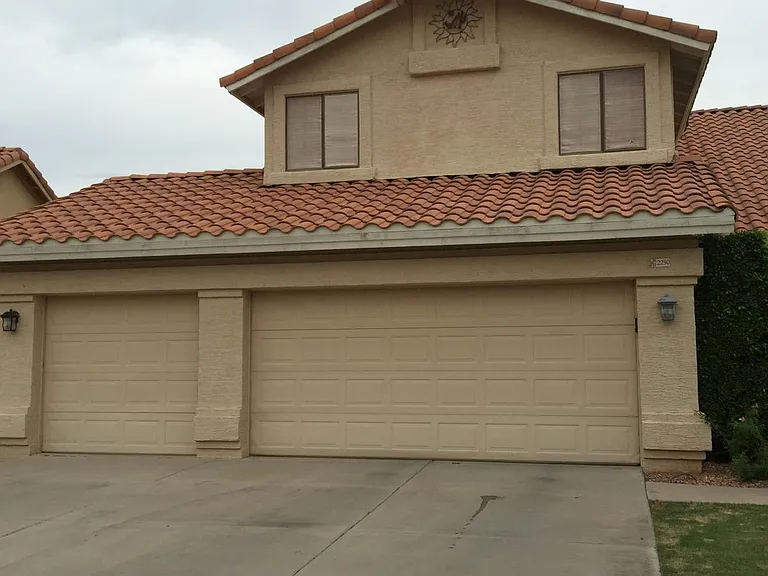 2250 E Mallard Ct — Photo 3