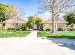 2916 Country Place Ct, Carrollton, TX