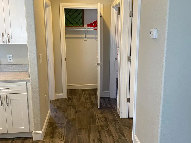 714 Prospect Ave — Photo 5
