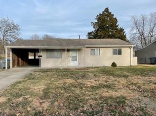 904 Taylor Pl, O'Fallon, MO