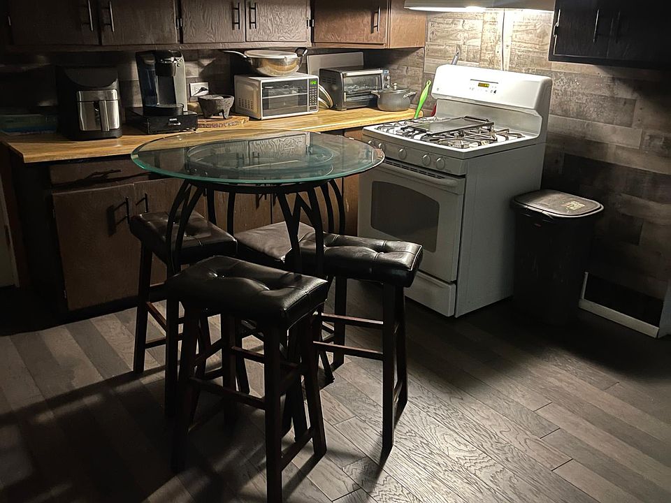 2nd image of 141 N 20th Ave Unit 2