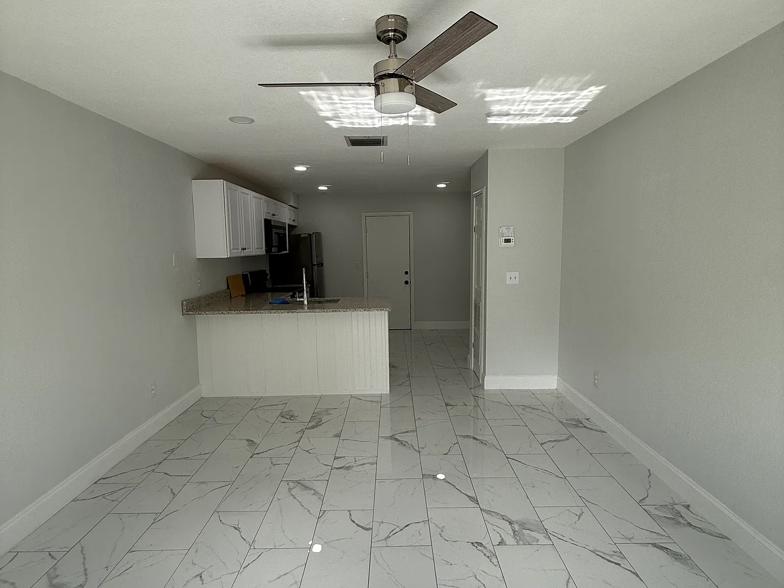 1 bed, 620 sqft, $1,300 — Photo 2