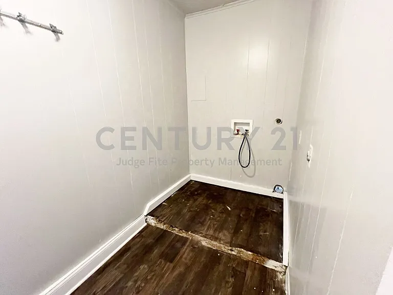 5301 Mansel Ln — Photo 19