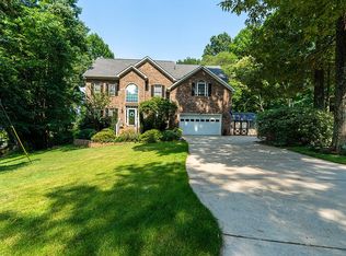 5071 Lakeview Cir, Sherrills Ford, NC 28673