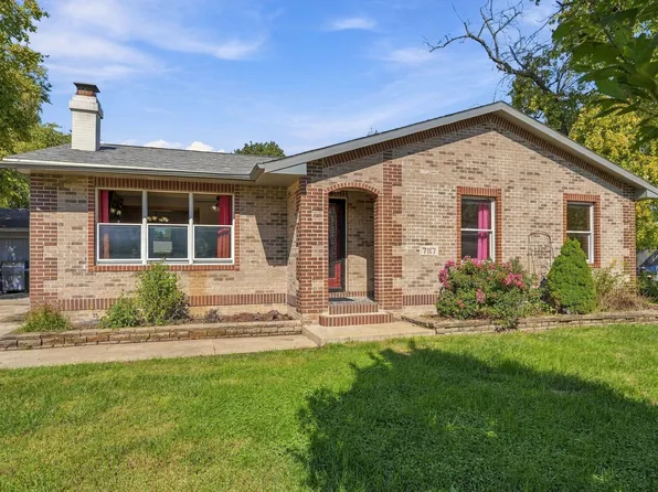 7117 Twana Dr, Urbandale, IA 50322