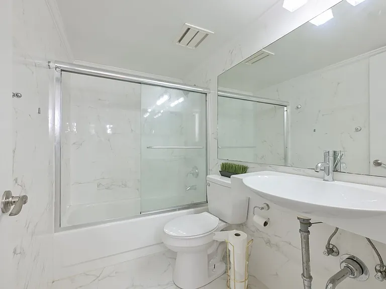 3301 Crystal Ct E #O — Photo 17