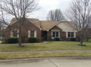 2873 Locust Cir, Indianapolis, IN