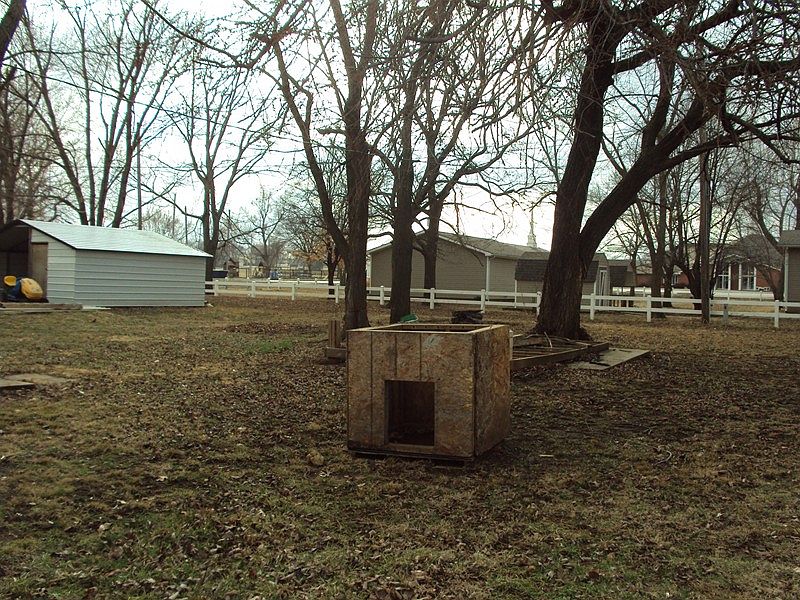 2nd image of 2004 S Holbrook St