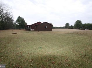 7565 Mountain View Dr, Three Springs, PA 17264