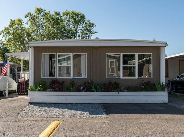 1246 N 2nd Ave #7, Gold Hill, OR 97525