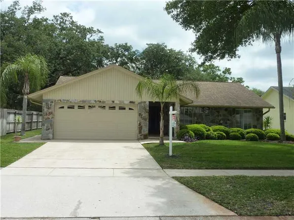1525 Windmill Pointe Rd, Palm Harbor, FL 34685