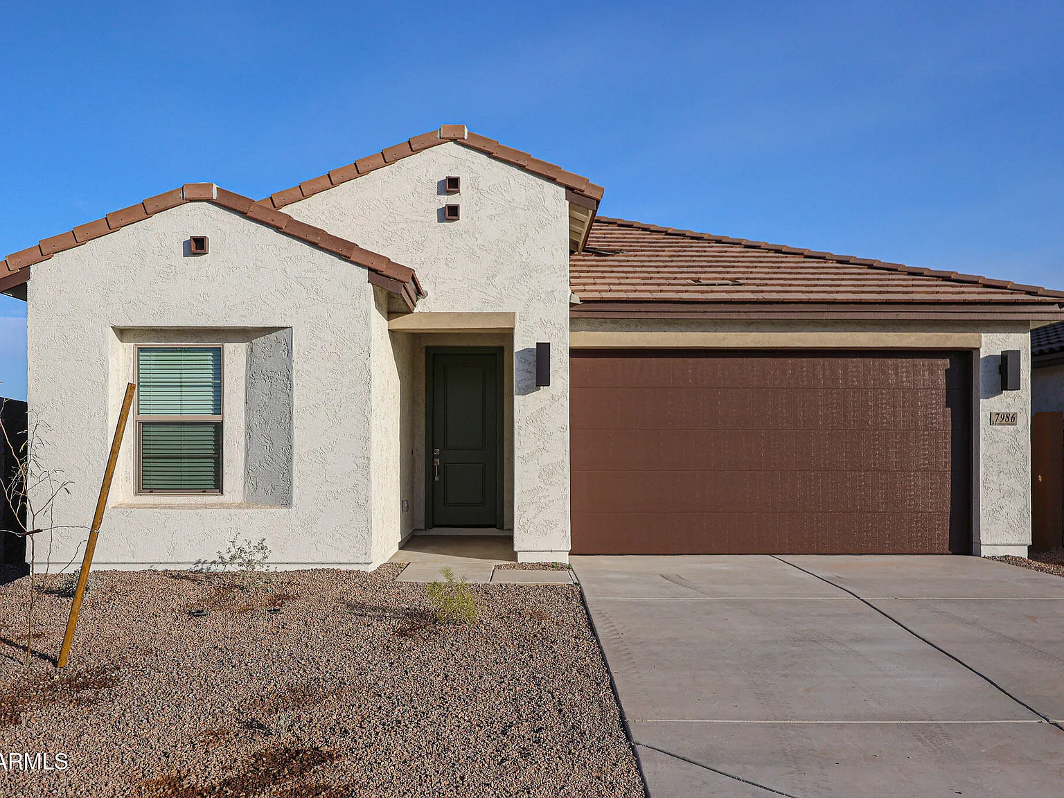 4 bed, 4.0 bath, 1604 sqft, $2,300 — Photo 2