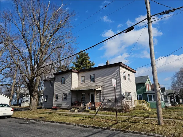 201 E Ellis St, East Syracuse, NY 13057