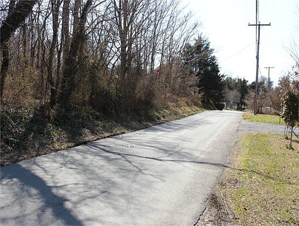 1st image of Cobb St