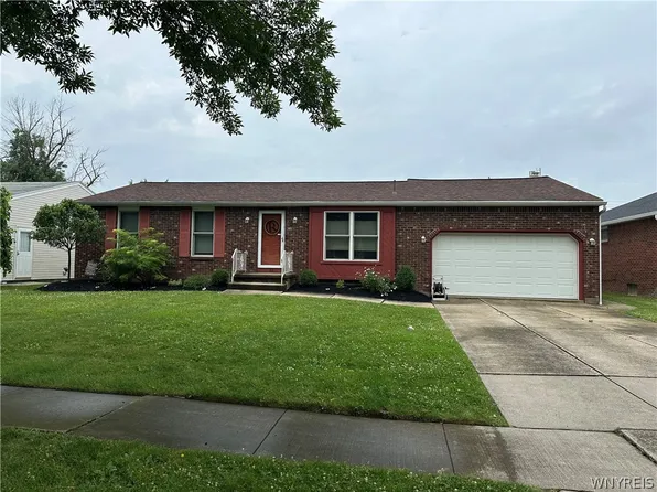 166 Leonore Rd, Amherst, NY 14226