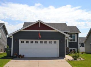 715 Sonoma Valley St, Brookings, SD 57006