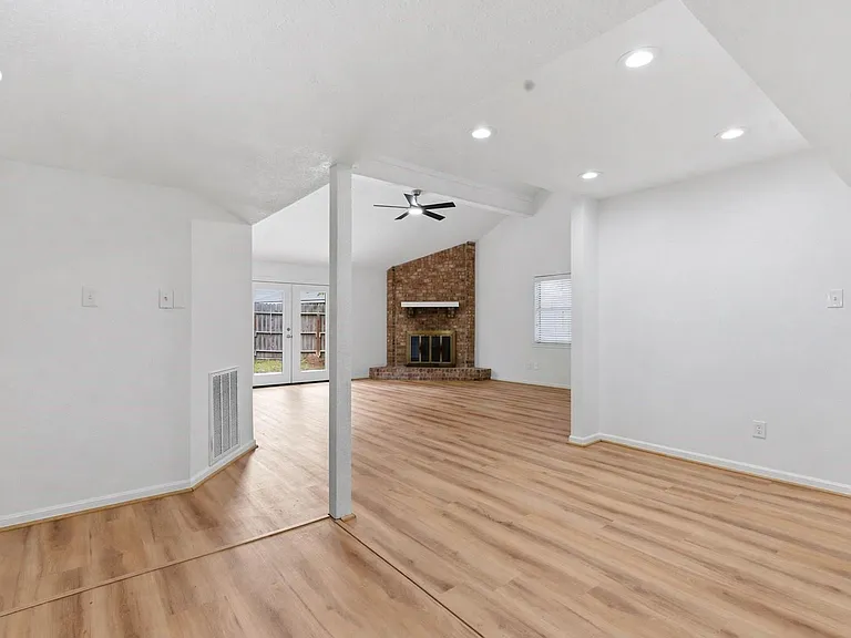 11631 Inga Ln — Photo 8