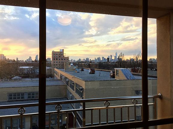 3rd image of 62 Tompkins Ave #3R