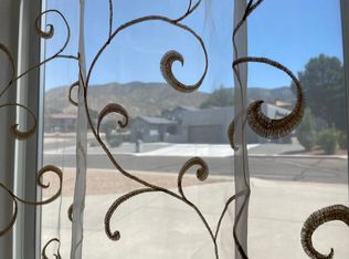 1539 Wells Dr NE, Albuquerque, NM 87112