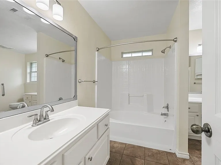 1407 Fincastle Loop — Photo 10