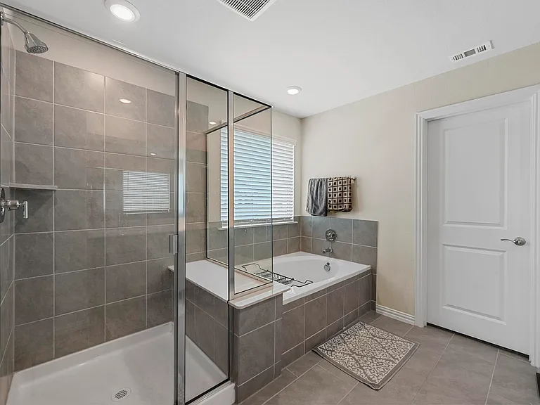 4001 Hackney Springs Ln — Photo 14